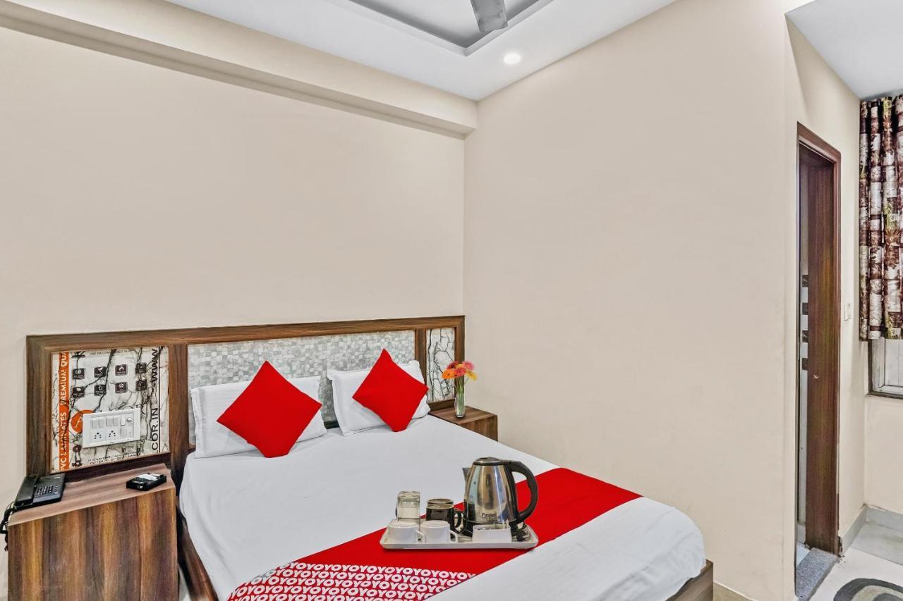 Oyo 88326 Hotel Cloud 9 New Delhi Exterior photo